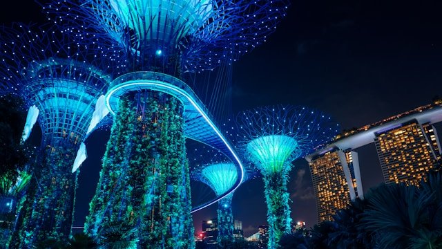 Marina Bay Sands and Singapore skyline at night